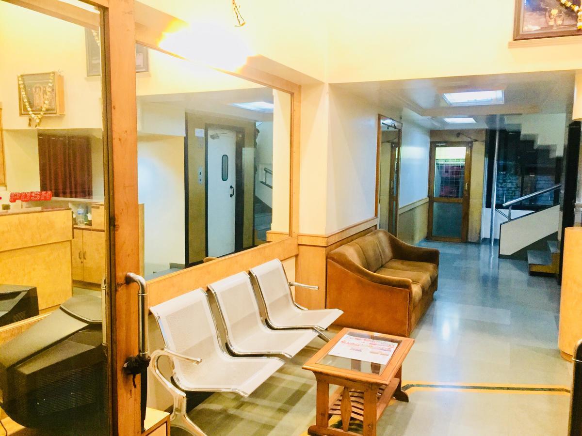 Hotel New Uttam Hira Palace Nashik Exterior photo